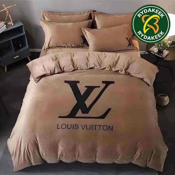 Louis Vuitton Luxury Big logo brown Queen Bedding Set For Elegant Bedroom Decor