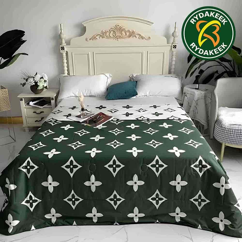 Louis Vuitton Luxury Monogram within white green Queen Bedding Set For Elegant Bedroom Decor Louis Vuitton Luxury Monogram within white green Queen Bedding Set For Elegant Bedroom Decor